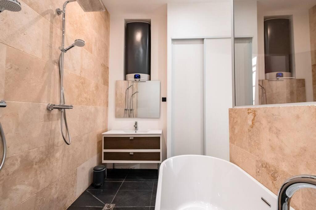 Apartament Harmonie Nîmes Zewnętrze zdjęcie