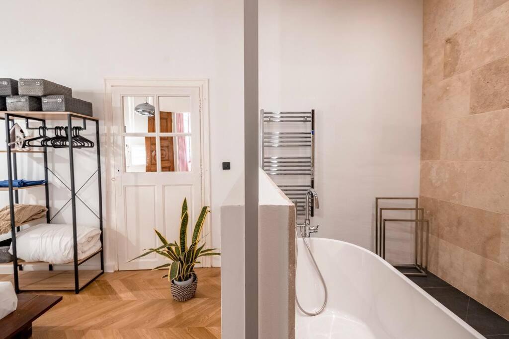 Apartament Harmonie Nîmes Zewnętrze zdjęcie